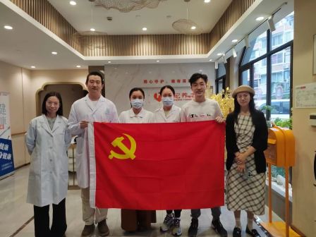 【优质服务 我为人人】上海电力医院赴万宏悦馨养老院开展“仁心课堂”老年口腔健康科普公益活动